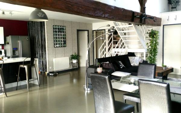 Appartement à louer    4 pièces • 100 m2 Saint-Laurent-sur-Saône