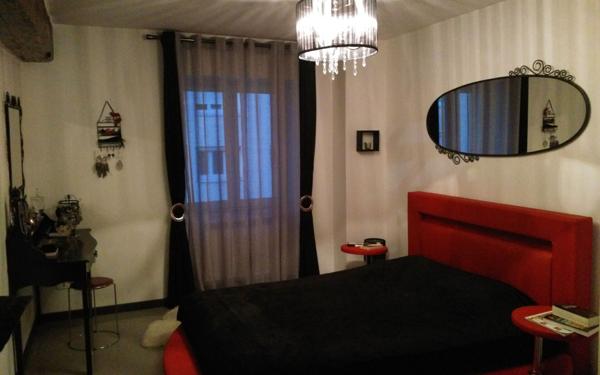 Appartement à louer    4 pièces • 100 m2 Saint-Laurent-sur-Saône