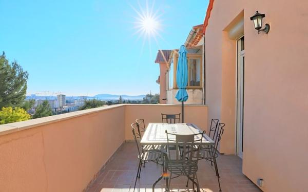 Maison à vendre    3 pièces •  Toulon