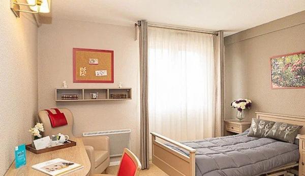 INVESTISSEMENT LOCATIF – SAINT- ETIENNE – Résidence EHPAD Villa Janin – 7.37% de rentabilité