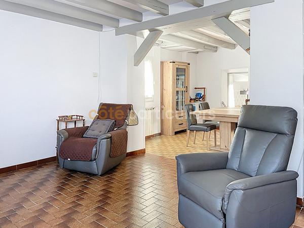 Vente Maison211,35 m² - 8 Pièces - VILLEFRANQUE (64990)