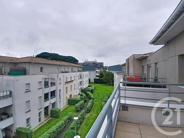 Appartement F3 à vendre  3 pièces - 57,38 m 2   MERIGNAC  - 33