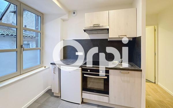 Appartement à louer    1 pièce •  Saint-Flour