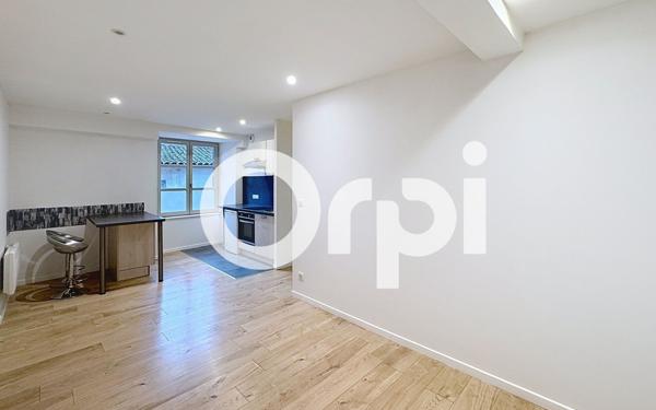 Appartement à louer    1 pièce •  Saint-Flour