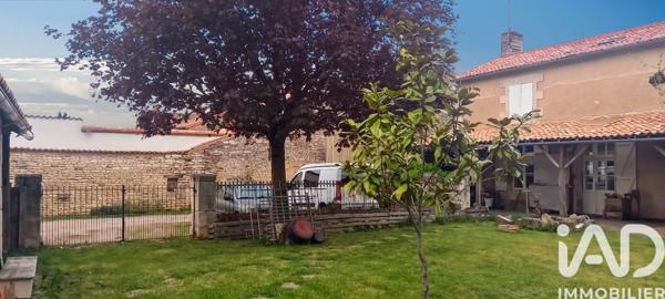 Maison à vendre 5 pièces 145,76 m² Neuville-de-Poitou