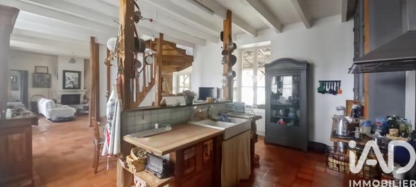 Maison à vendre 5 pièces 145,76 m² Neuville-de-Poitou