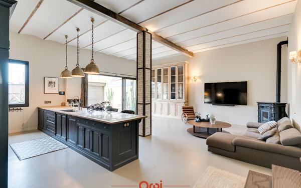 Maison à vendre    5 pièces • 199,03 m2 Marseille 10