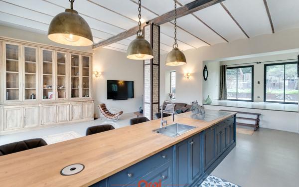 Maison à vendre    5 pièces • 199,03 m2 Marseille 10