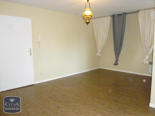 Appartement à louer 1 pièce 29.9m² Soisy-sur-Seine (91450)
