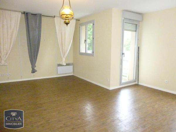 Appartement à louer 1 pièce 29.9m² Soisy-sur-Seine (91450)