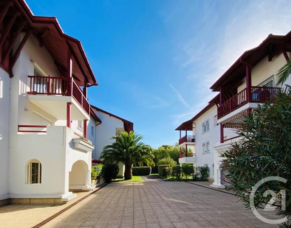 Appartement T2 à vendre  2 pièces - 35 m 2   ANGLET  - 64