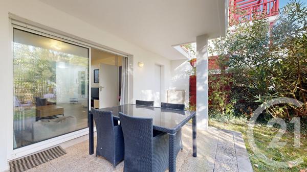 Appartement T2 à vendre  2 pièces - 35 m 2   ANGLET  - 64