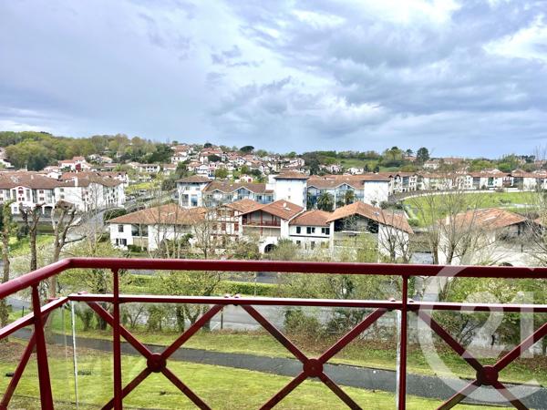 Appartement T2 à vendre  2 pièces - 35 m 2   ANGLET  - 64