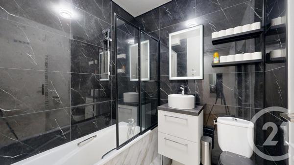 Appartement T2 à vendre  2 pièces - 35 m 2   ANGLET  - 64