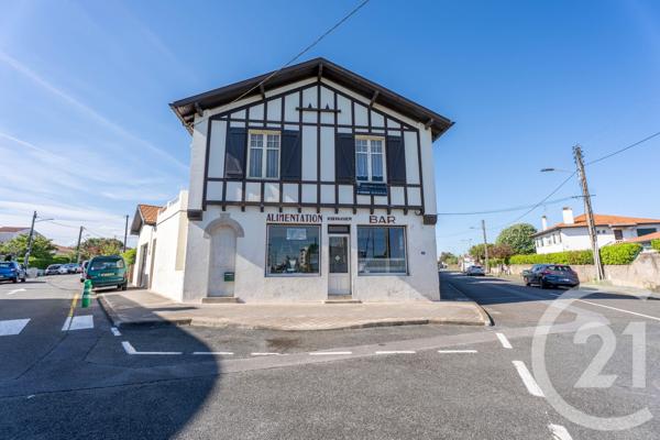 Maison à vendre  5 pièces - 130 m 2   BIDART  - 64