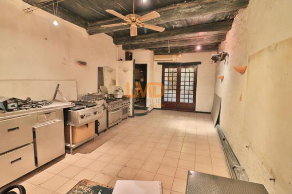Carcès - Local Commercial - 141m2