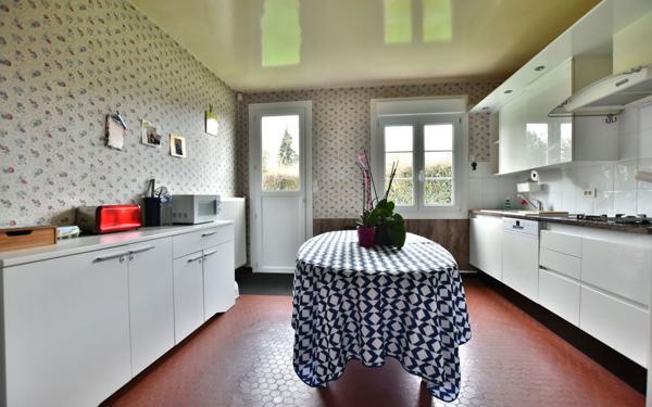 Maison à vendre    7 pièces • 150 m2 Huchenneville