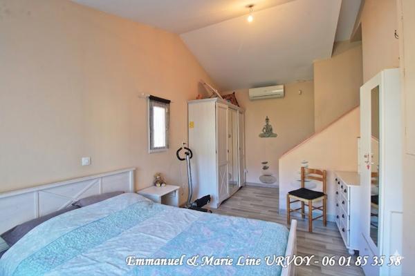 30300 BEAUCAIRE - Maison 174 m² - idéal familles nombreuses - piscine - jardin - dépendance 36 m²