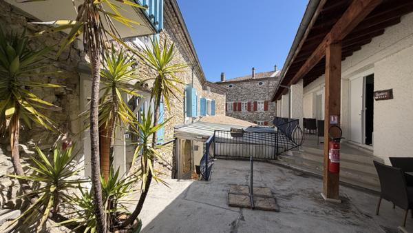 Immeuble à vendre à Charols (26450) - Drôme