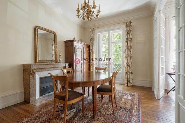 TALENSAC - Appartement familial de 126 m² avec garage et cave