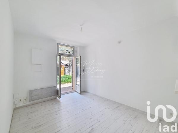 Appartement à vendre 1 pièce 22 m² Nîmes-Saint-Césaire
