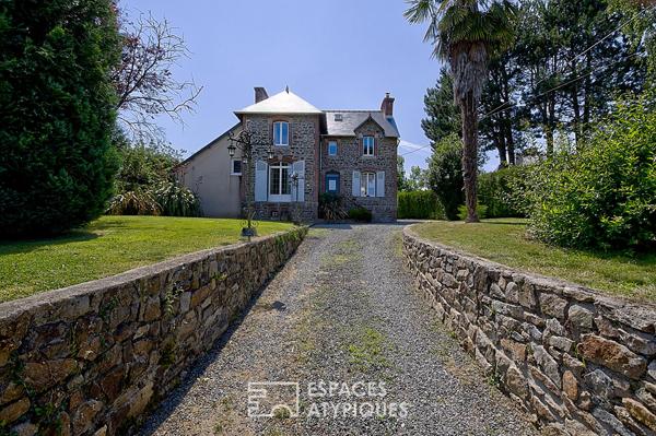 Belle maison d’époque et sa piscine à Quessoy