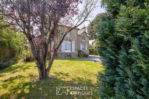 Belle maison d’époque et sa piscine à Quessoy