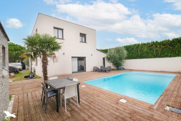 Maison à vendre |  Saint-Jory |  7 pièces | 198 m²