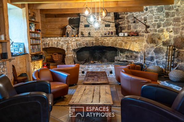 En Haute Ardèche, l’accueil serein, d’une propriété de caractère.