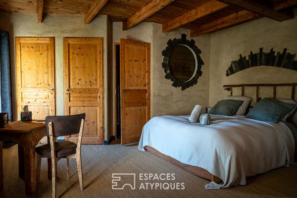 En Haute Ardèche, l’accueil serein, d’une propriété de caractère.