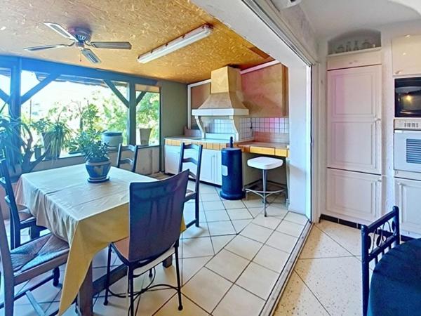 Maison de ville Vidauban 2 ch 89.10 m2 et garage 110 m2