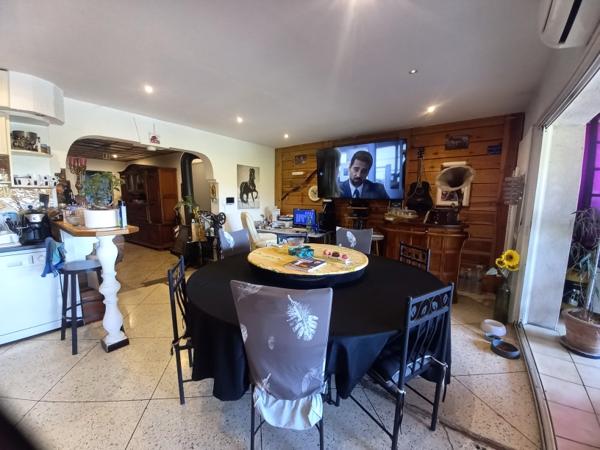 Maison de ville Vidauban 2 ch 89.10 m2 et garage 110 m2