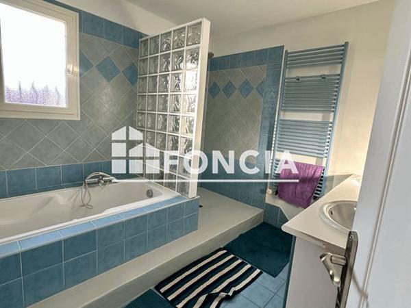 À vendre Maison 5 pièces 134 m² - Pertuis 84120