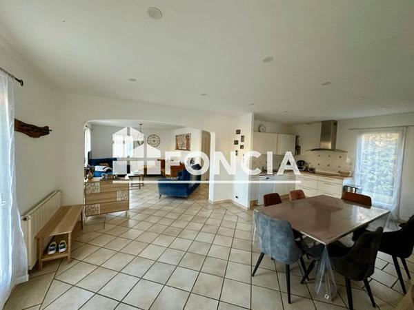 À vendre Maison 5 pièces 134 m² - Pertuis 84120