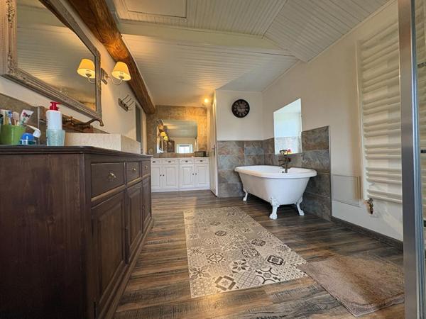 Maison Celles Sur Belle 219 m² avec 6 chambres