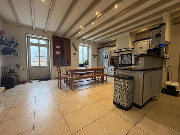 Maison Celles Sur Belle 219 m² avec 6 chambres