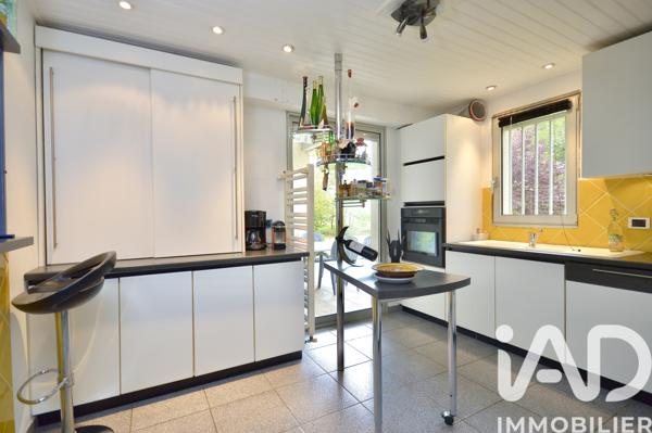Maison à vendre 6 pièces 171 m² Cuxac-d'Aude