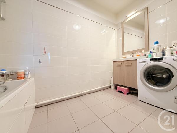 Appartement F3 à vendre  3 pièces - 70,34 m2 ST OUEN - 93