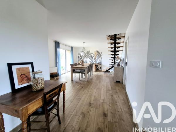 Maison à vendre 6 pièces 145 m² Bésayes