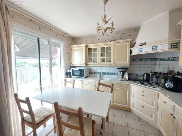 Maison à vendre à Cossé-le-Vivien en Mayenne (53230), ref : 53032-1047