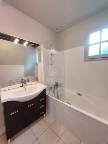 Maison à vendre à Cossé-le-Vivien en Mayenne (53230), ref : 53032-1047