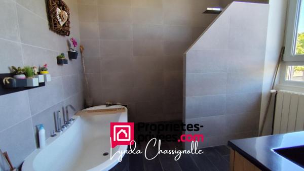 Maison à Riorges - dépendances - Garage