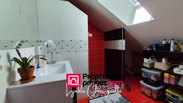 Maison à Riorges - dépendances - Garage