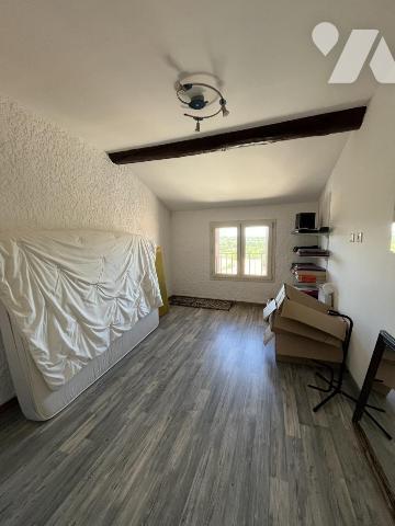 Maison de village rénovée avec garage et vue dégagée sur les Corbières