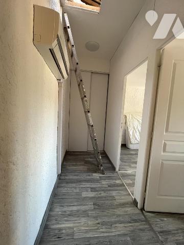 Maison de village rénovée avec garage et vue dégagée sur les Corbières
