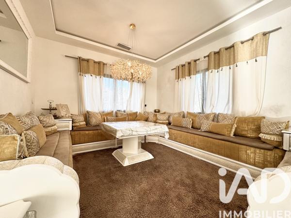 Maison à vendre 5 pièces 221 m² Nîmes