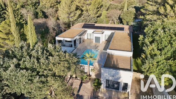 Maison à vendre 5 pièces 221 m² Nîmes