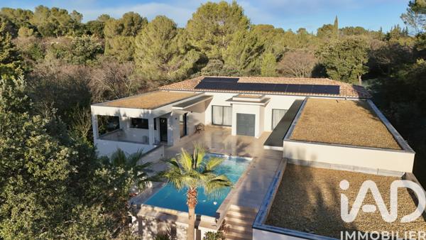 Maison à vendre 5 pièces 221 m² Nîmes