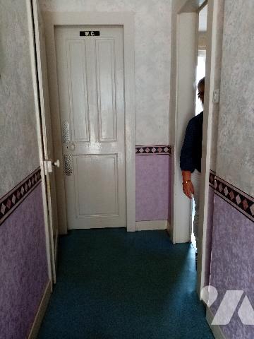 Secteur calme, maison mitoyenne un côté
terrain attenant 578 m²