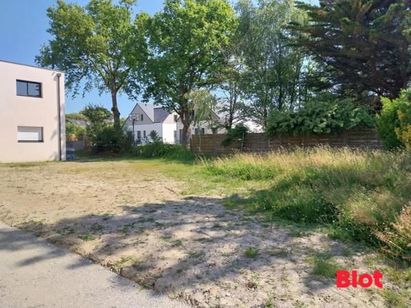 Terrain 306m²